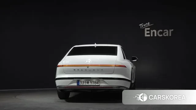 Hyundai Grandeur (GN7) id 3639439 из Кореи 14