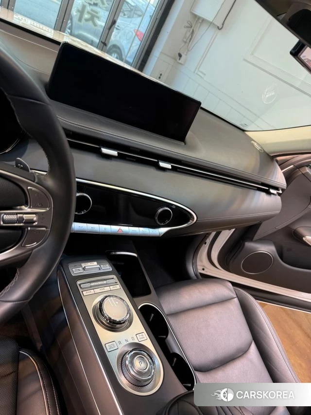 Genesis GV70 2023 Белый из Кореи, фото 4