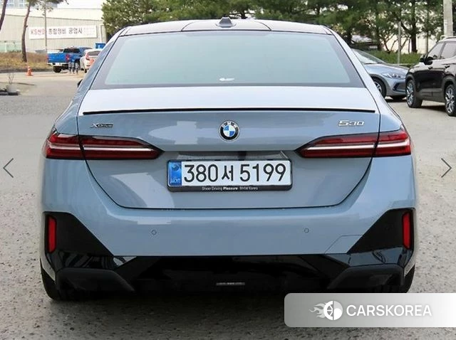 BMW 5 Series (G60) 2025 Серый из Кореи, фото 4