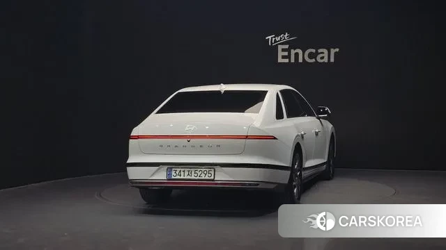 Hyundai Grandeur (GN7) id 3410216 из Кореи 14