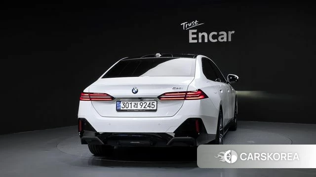 BMW 5 Series (G60) id 4315577 из Кореи 28