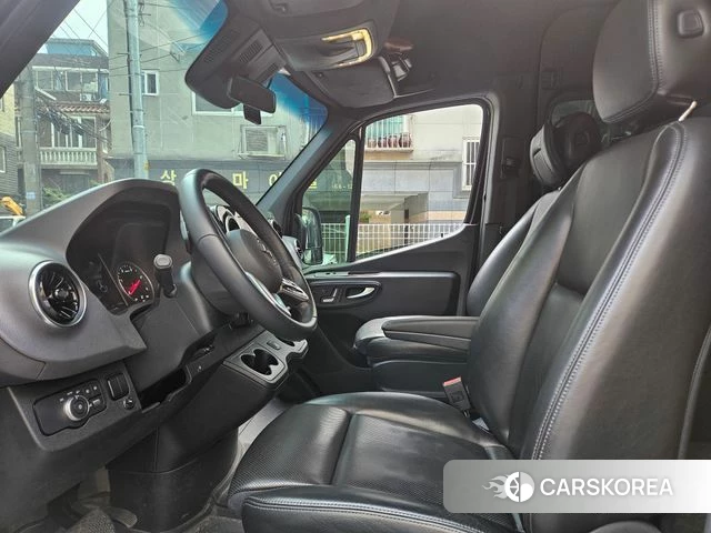 Mercedes-Benz Sprinter 2023 Черный из Кореи, фото 4