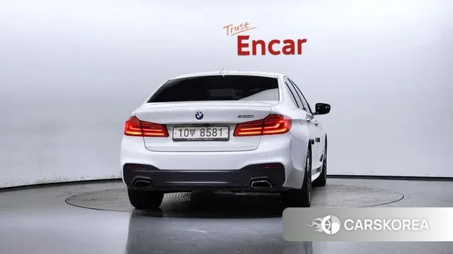 BMW 5 Series (G30) id 3203886 из Кореи 14