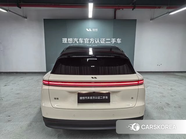Ideal car Ideal i6 2025 Желтый из Китая, фото 4