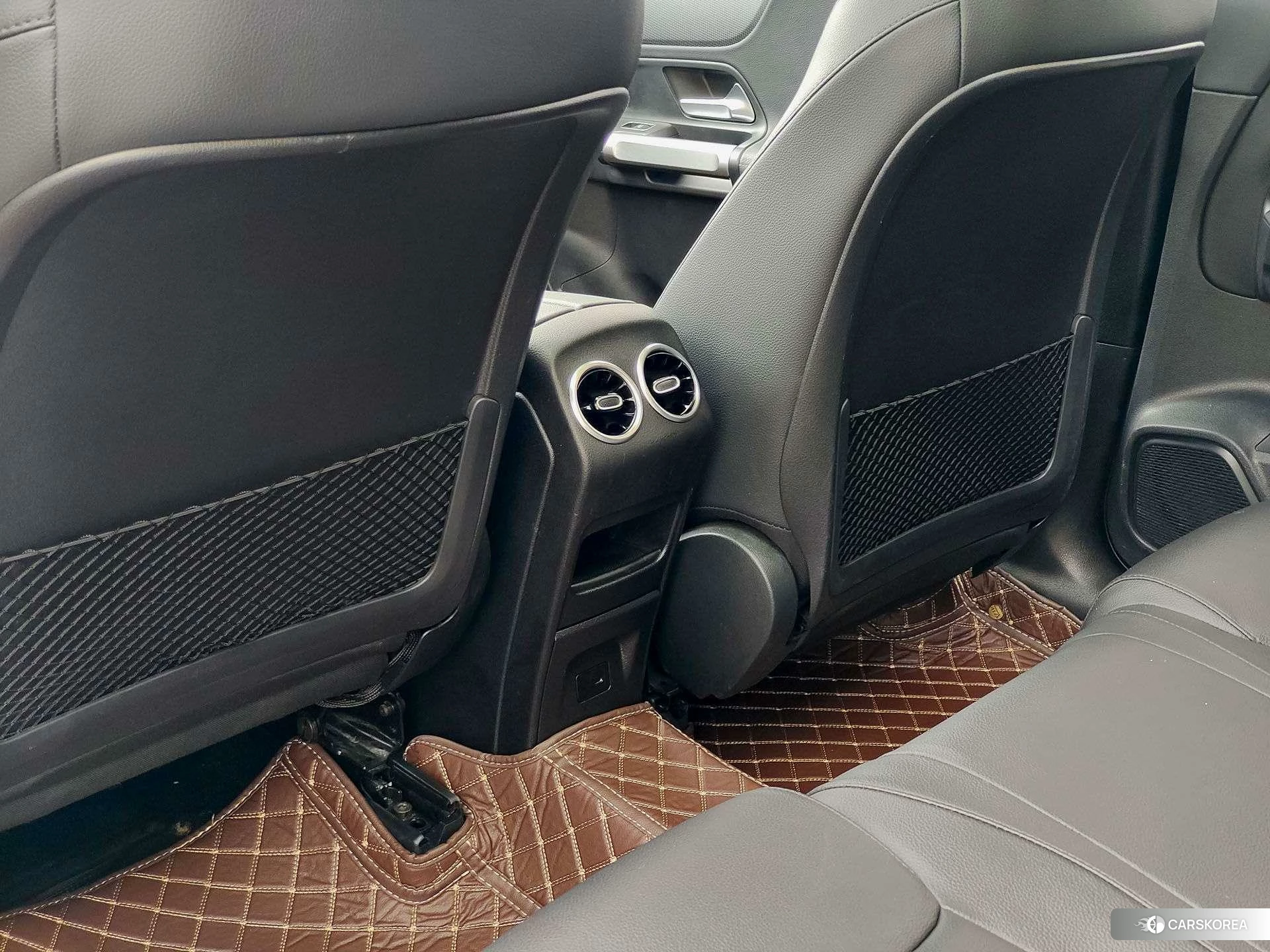 Mercedes-Benz GLB 2021 Белый из Китая, фото 5