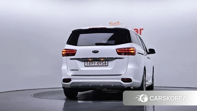 Kia The New Carnival id 4245975 из Кореи 31