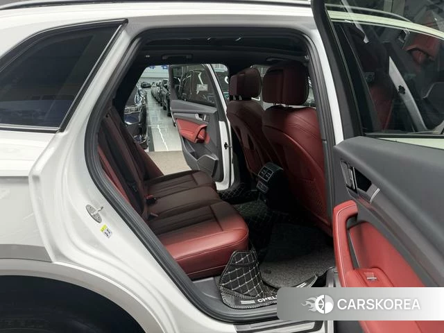 Audi Q5L id 4272828 из Китая 17