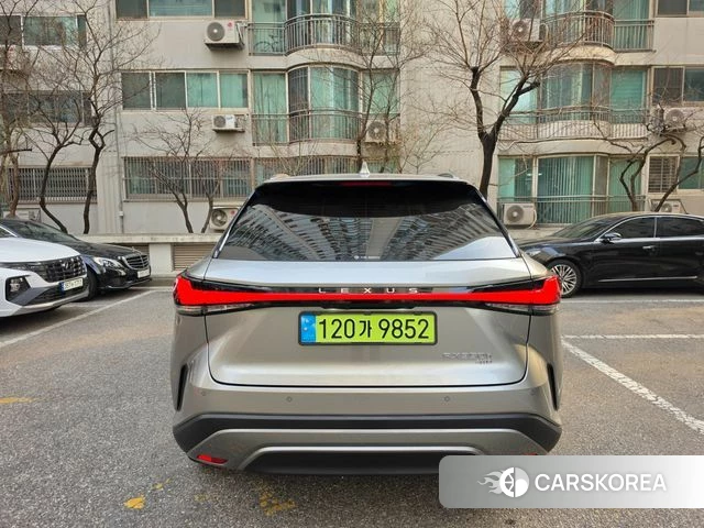 Lexus RX350h 5th generation 2024 Серебристо-серый из Кореи, фото 4