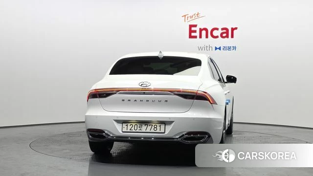 Hyundai The New Grandeur IG id 3851844 из Кореи 14