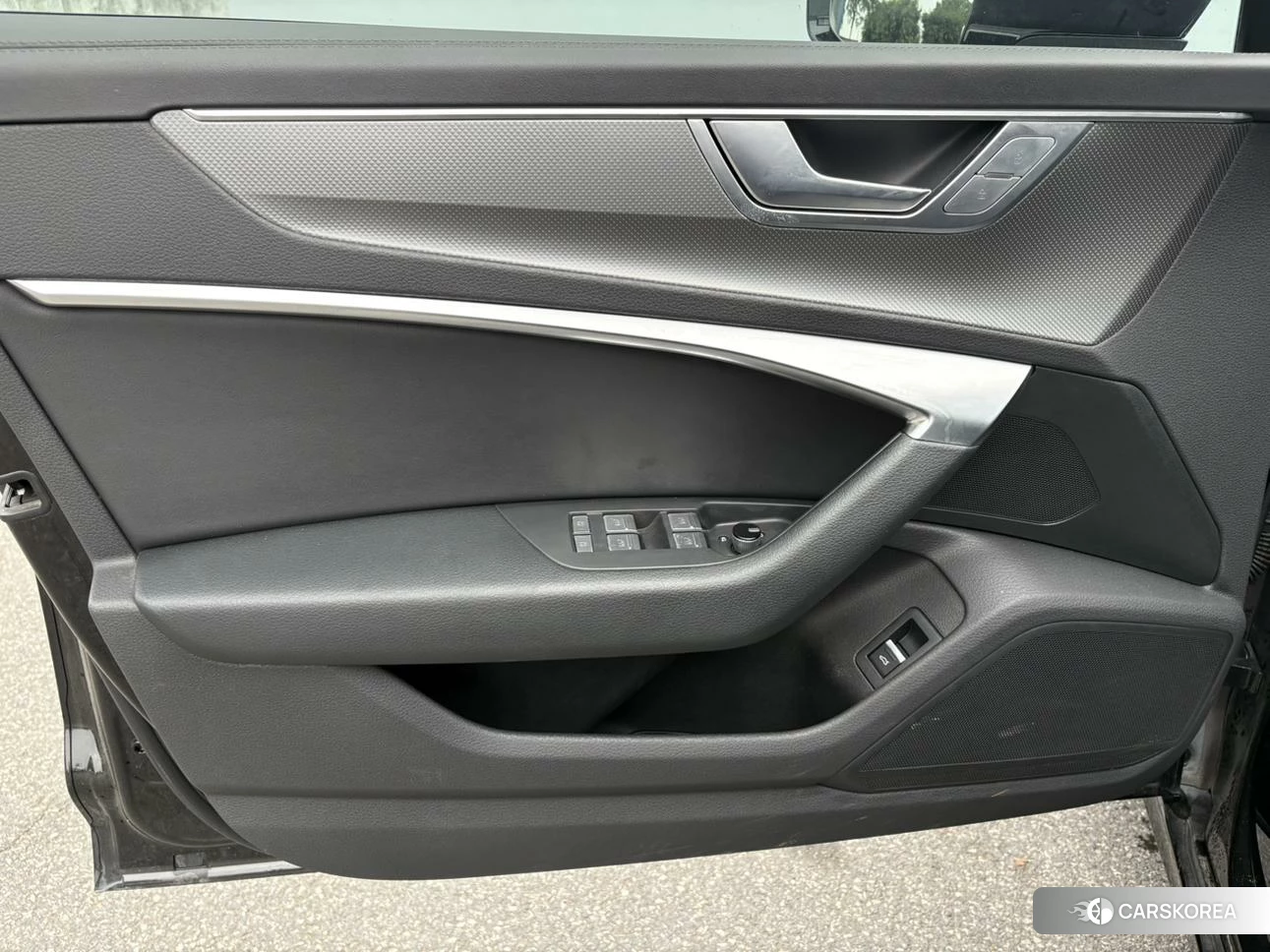 Audi A6L id 4455100 из Китая 19