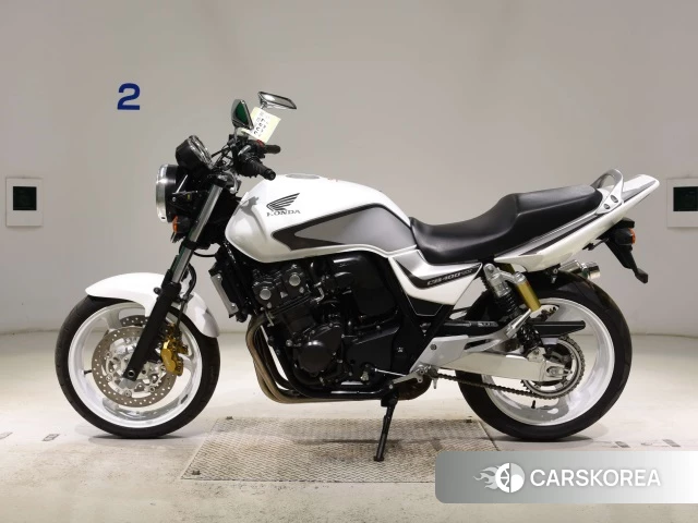 Проданный Honda CB400SF 2012 из Японии