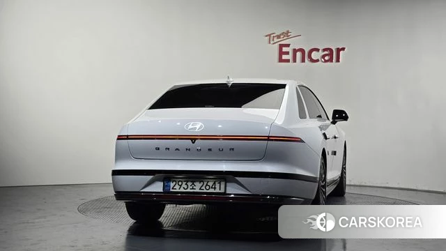 Hyundai Grandeur Hybrid (GN7) id 4488768 из Кореи 32