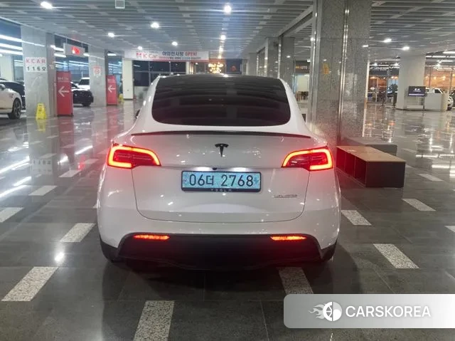 Tesla Model Y 2024 Белый из Кореи, фото 5