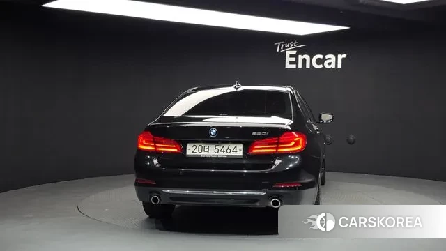 BMW 5 Series (G30) id 3703636 из Кореи 14