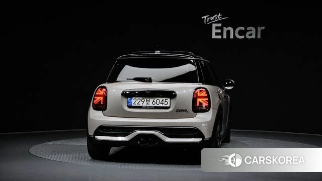 Mini Cooper S id 4444408 из Кореи 26