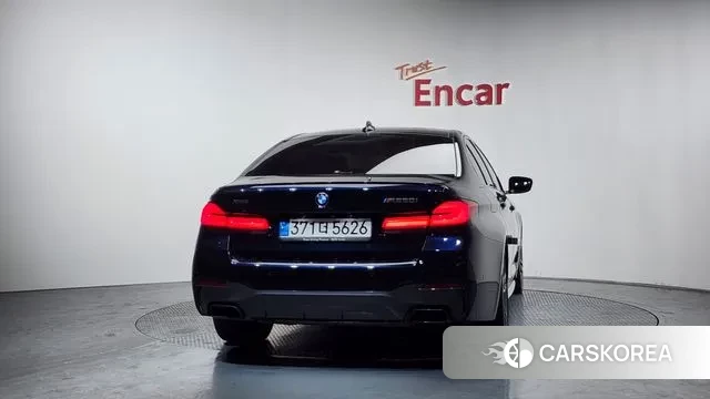 BMW 5 Series (G30) id 3721844 из Кореи 14