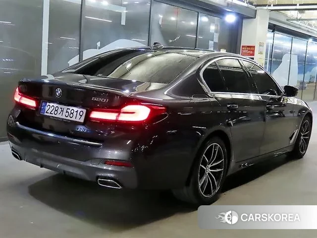 BMW 5 Series (G30) id 3442523 из Кореи 13