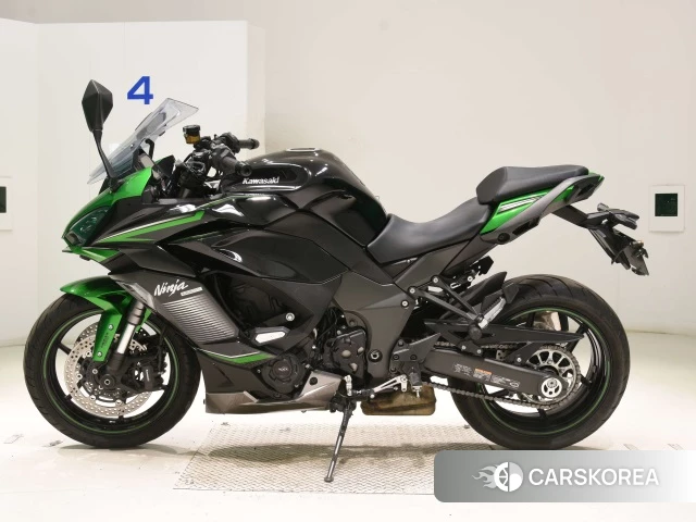 Проданный Kawasaki NINJA 1000 SX 2023 из Японии