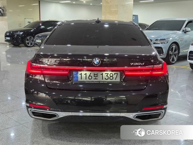 BMW 7 Series (G11) id 3799576 из Кореи 14