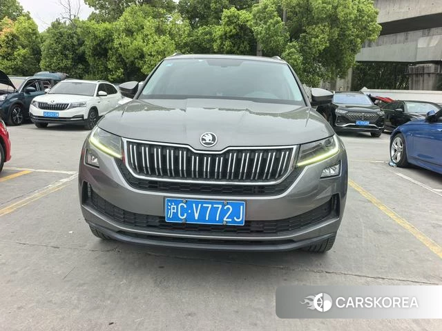 Skoda Kodiak GT 2020 Серебристо-серый из Китая, фото 4