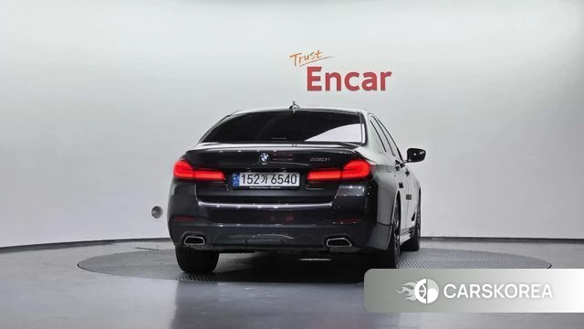 BMW 5 Series (G30) id 3877934 из Кореи 14