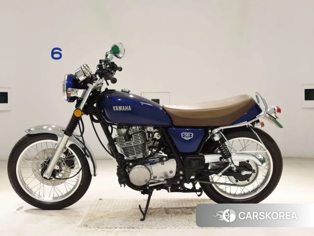 Проданный Yamaha SR400 2021 из Японии