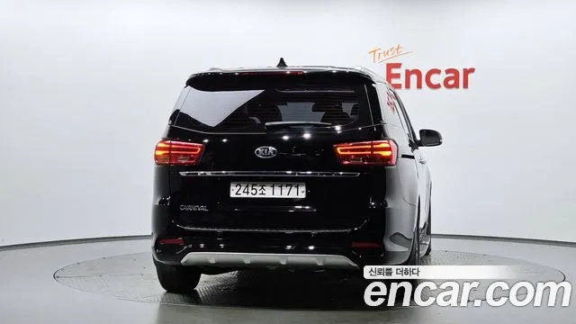 Kia The New Carnival id 2908141 из Кореи 14