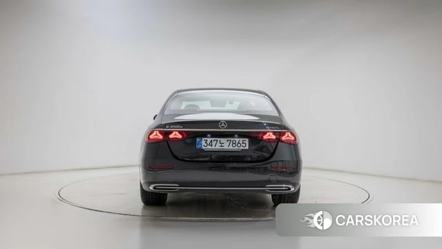 Mercedes-Benz E-Class W214 id 4576940 из Кореи 14