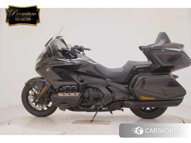 Проданный Honda GL1800 TOUR DCT 2026 из Японии, фото 3
