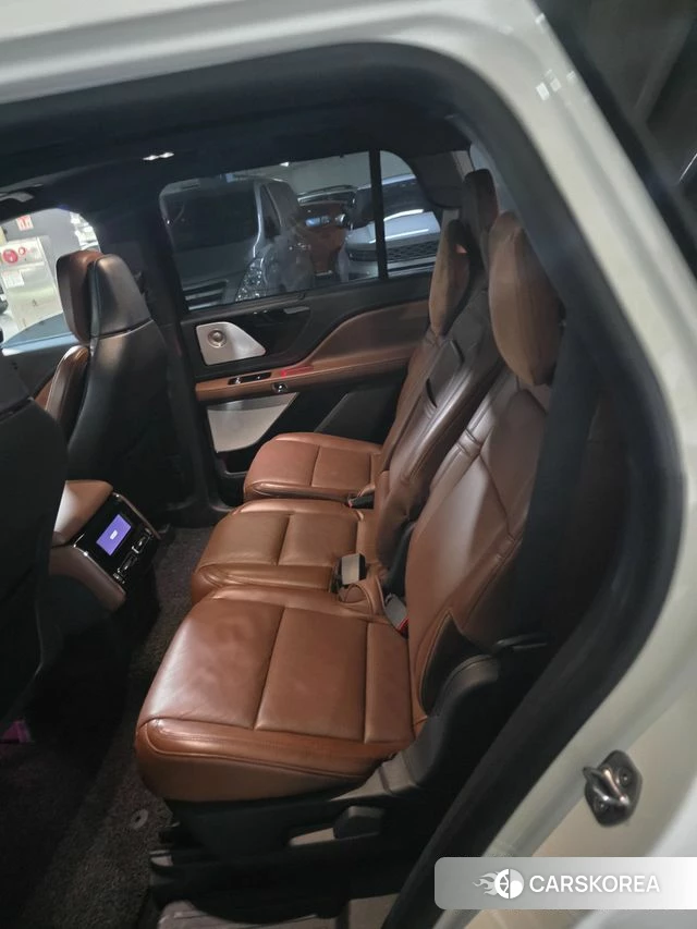 Lincoln Aviator 2nd generation 2025 Белый из Кореи, фото 4