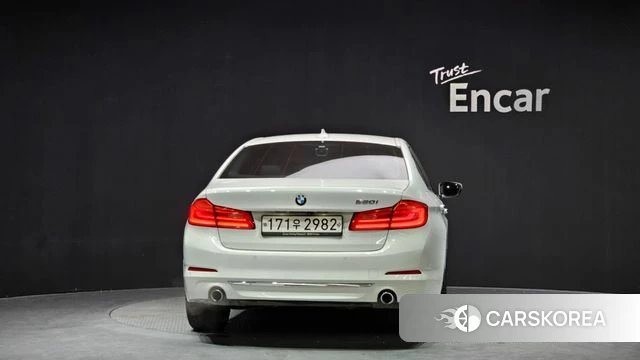 BMW 5 Series (G30) id 4197047 из Кореи 14