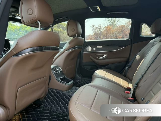 Mercedes-Benz E-class PHEV 2022 Черный из Китая, фото 4