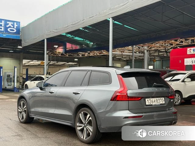 Volvo V60 Cross-Country 2nd Generation id 3916939 из Кореи 12