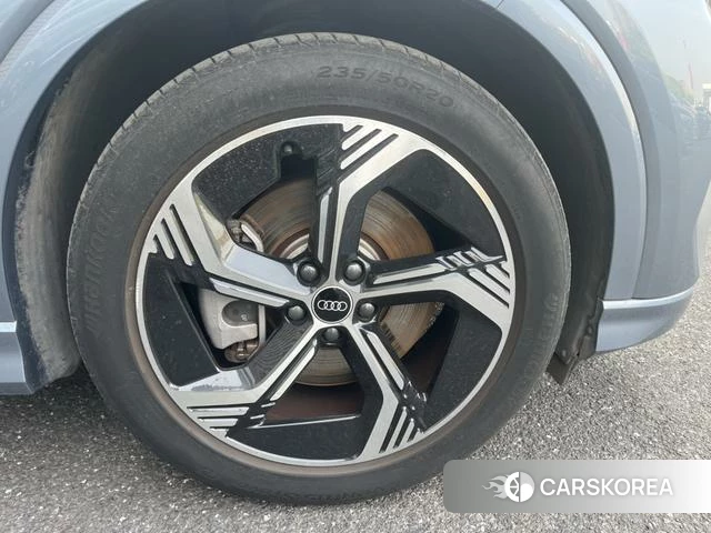 Audi Q4 e-tron id 4271894 из Китая 14