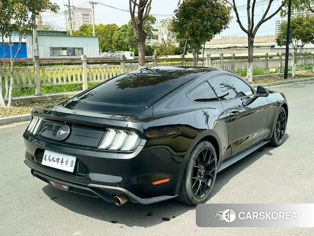 Ford Mustang 2018 Черный из Китая, фото 4
