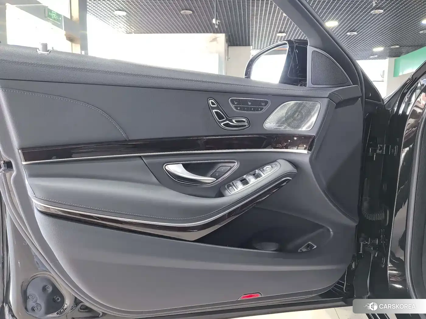 Mercedes-Benz Maybach S-Class id 4600858 из Китая 13