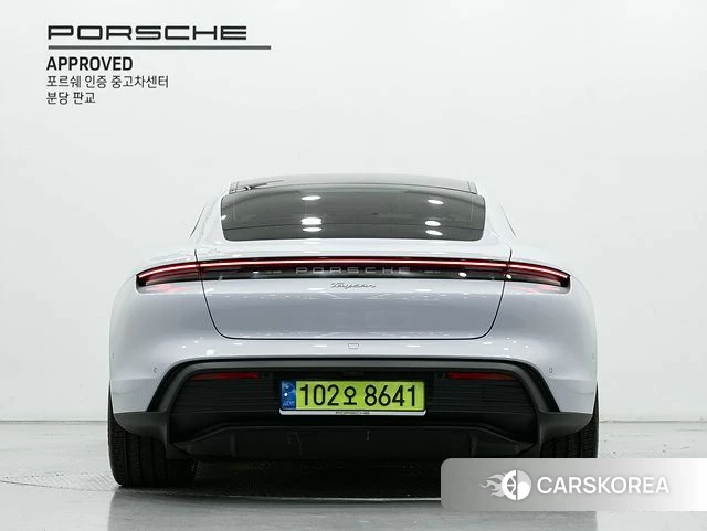 Porsche Taycan id 4201010 из Кореи 14