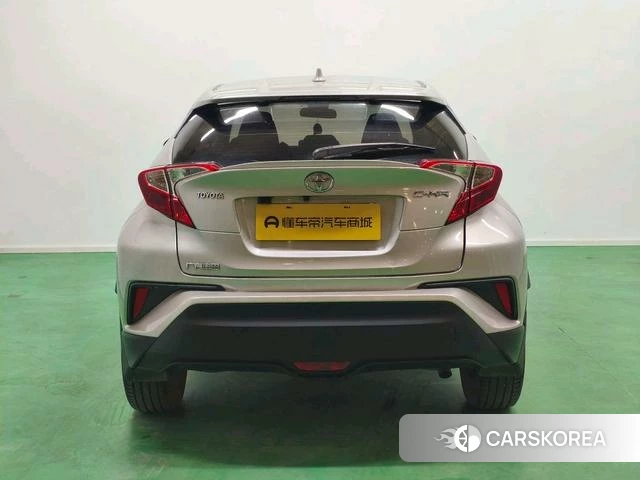 Toyota C-HR id 4210227 из Китая 14