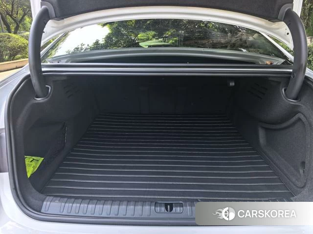 Audi A7L id 4217412 из Китая 17