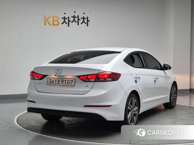 Hyundai Avante AD id 3894077 из Кореи 12