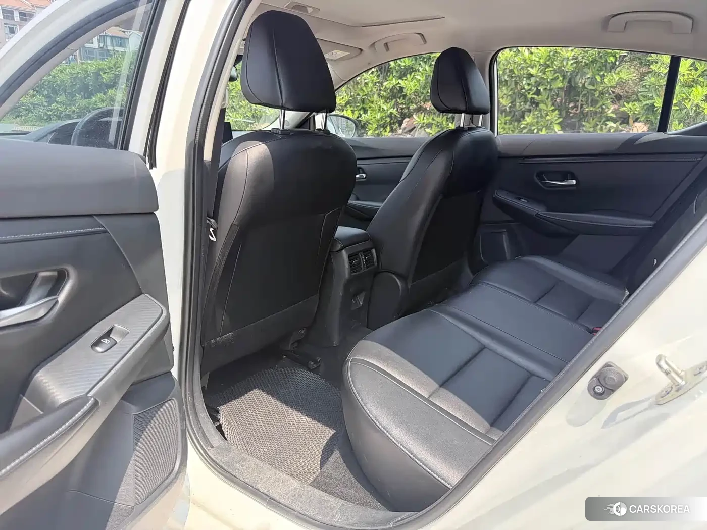 Nissan Sylphy 2023 Белый из Китая, фото 4