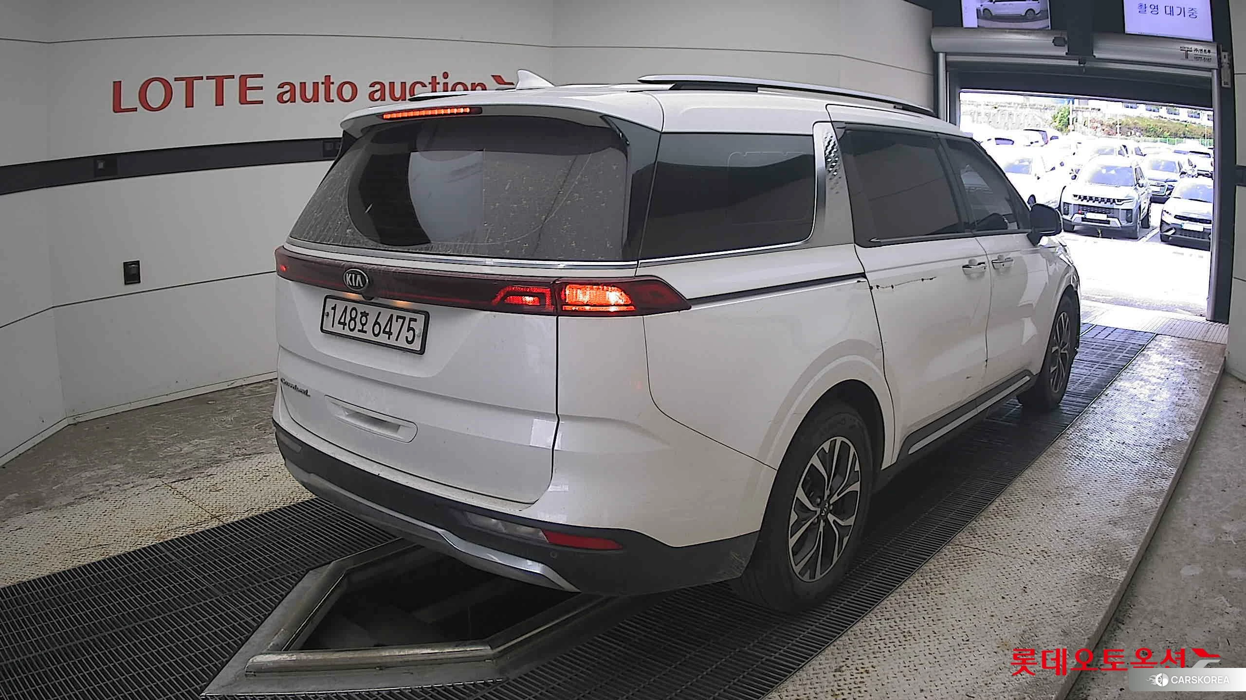 Kia Carnival id 4909292 из Кореи 30