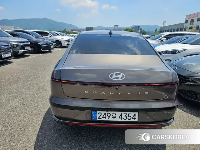 Hyundai Grandeur Hybrid (GN7) id 2900223 из Кореи 14