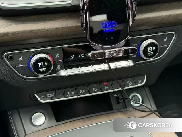 Audi Q5L id 4261234 из Китая 9