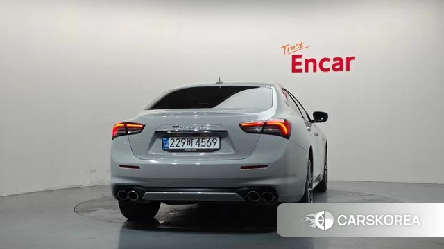 Maserati Ghibli id 4707408 из Кореи 29