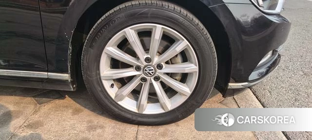 Volkswagen Magotan id 4218217 из Китая 9