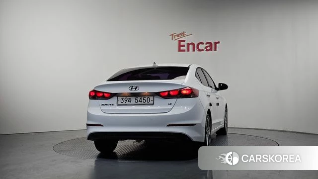 Hyundai Avante AD id 4020632 из Кореи 14