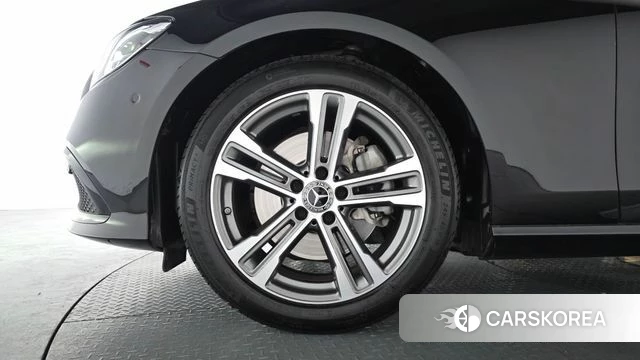 Mercedes-Benz E-Class W213 id 3864520 из Кореи 14