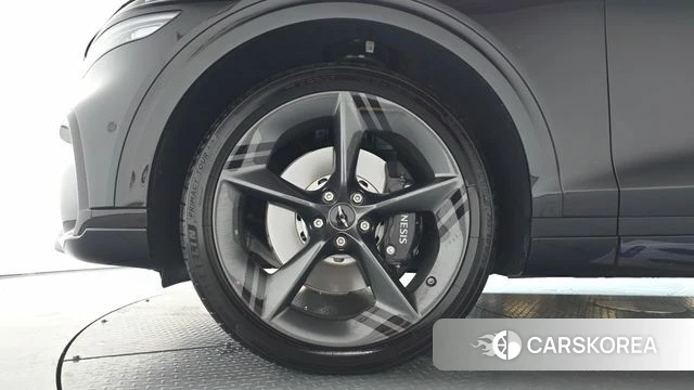 Genesis GV70 id 4560440 из Кореи 33