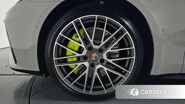 Porsche Panamera (976) id 4589960 из Кореи 34